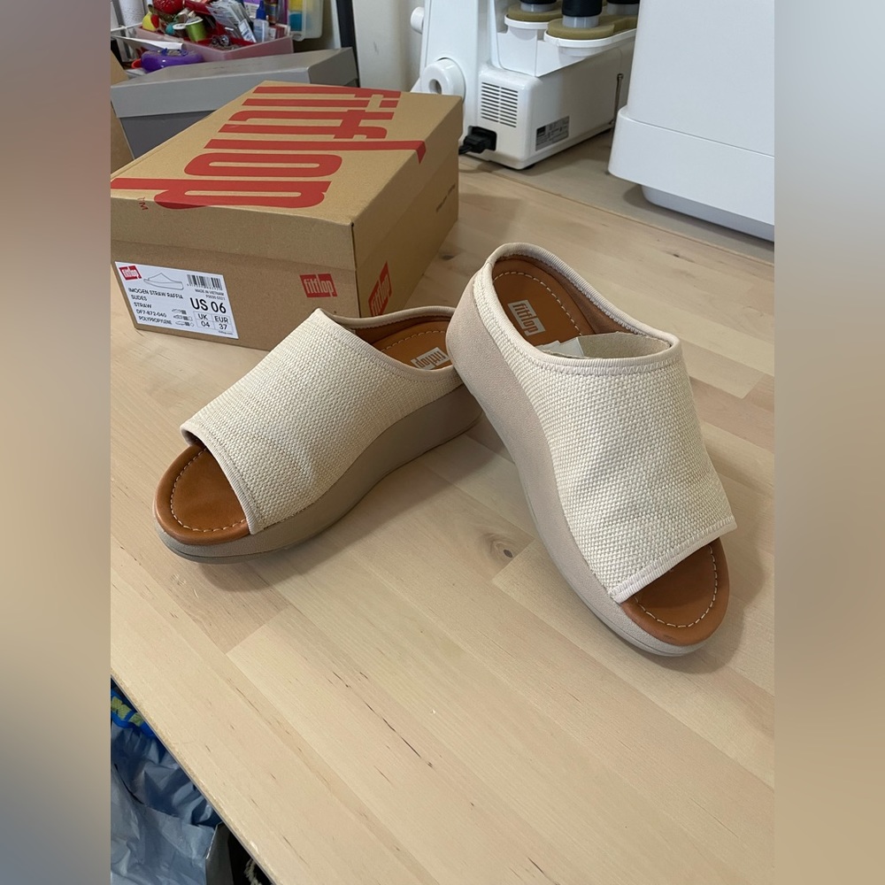 Fitflop Imogen Straw Raffia Slide Sandles